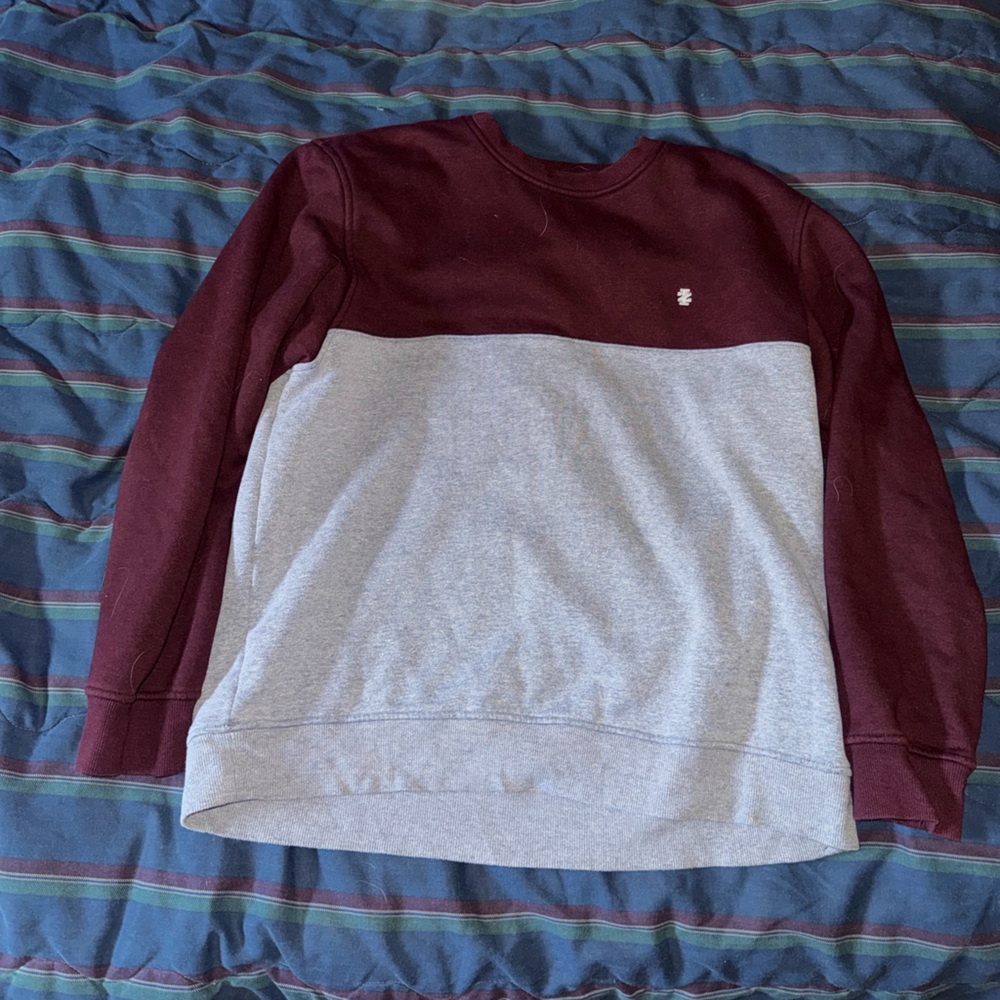 Izod Maroon and Gray Fleece Sweatshirt